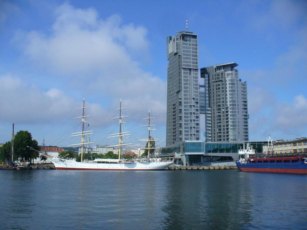 Sea Towers Apartment Gdynia Exterior photo